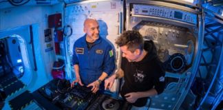 first ever dj set in space to be broadcasted by bigcitybeats