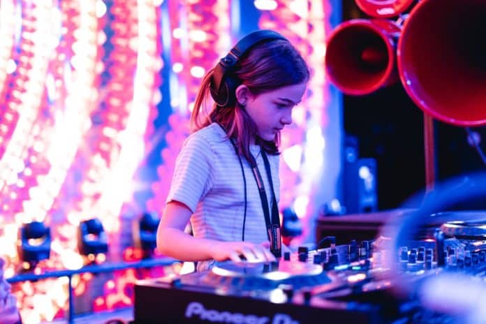Tomorrowland Meluncurkan Sekolah DJ & Produser Sendiri Untuk Anak-Anak Dan Dewasa