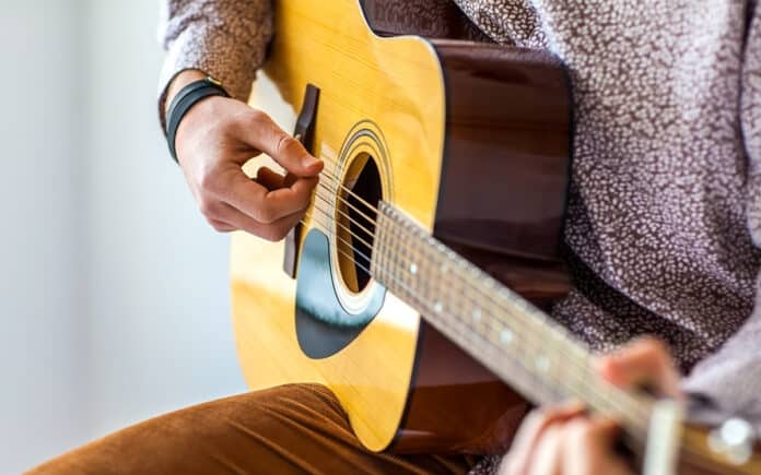 things to remember when learning the acoustic guitar