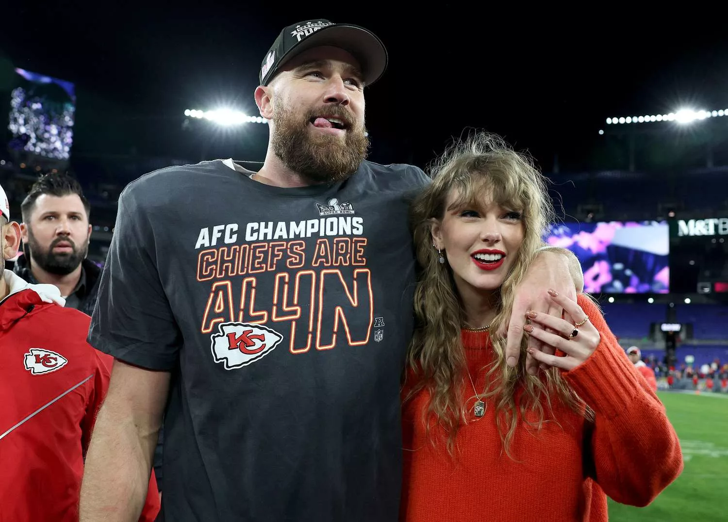 Travis Kelce đã làm cho sinh nhật của Taylor Swift trở nên khó quên như thế nào