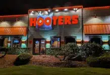 hooters