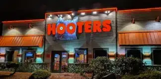 hooters