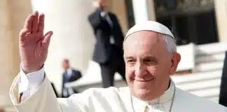 pope francis respiratory crisis health