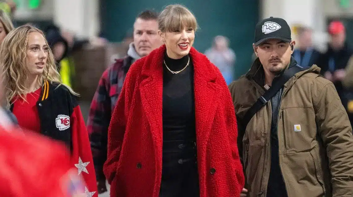 Taylor Swift Bodyguard