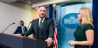 conor mcgregor white house