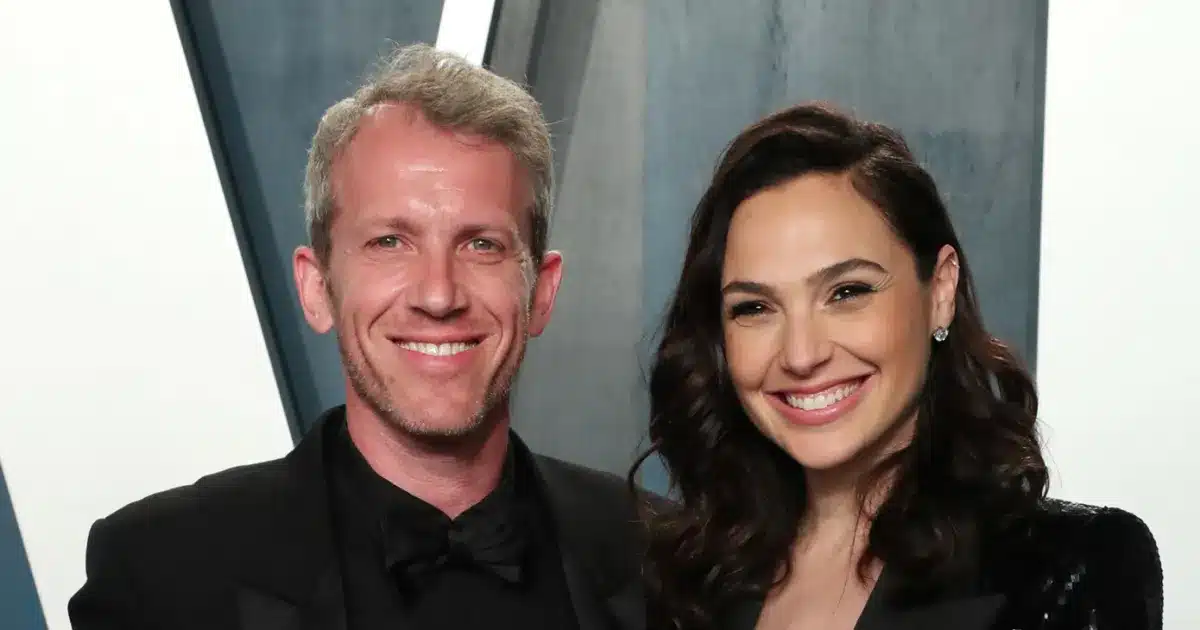 Gal Gadot is married to Jaron Varsano, an Israeli businessman and real estate developer. They have been together since 2006 and married in 2008.